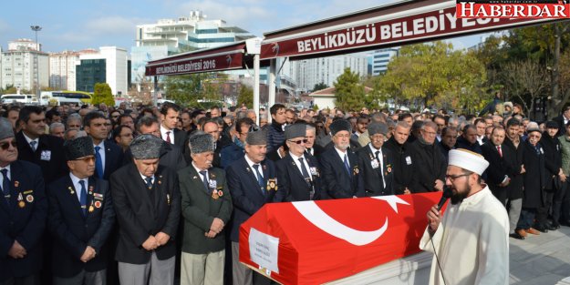 Beylikdüzü Yaşar Genç'i uğurladı