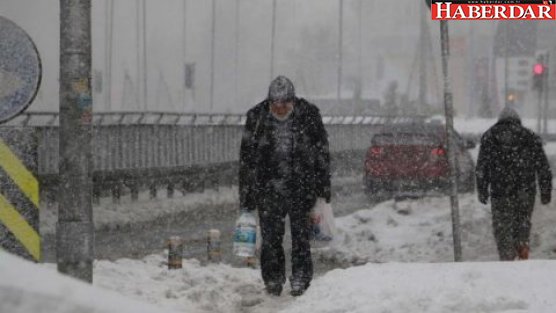 İstanbul'da kar yeniden başladı!