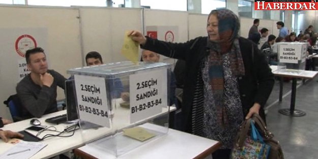 Referandum Oylamaları Sınır Kapılarında Bugün Başladı