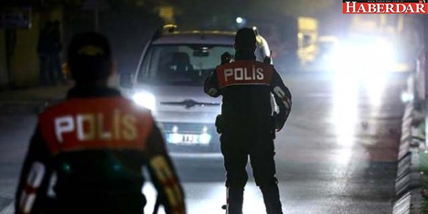 İstanbul'un 39 İlçesinde 5 Bin Polisle Uygulama Yapıldı