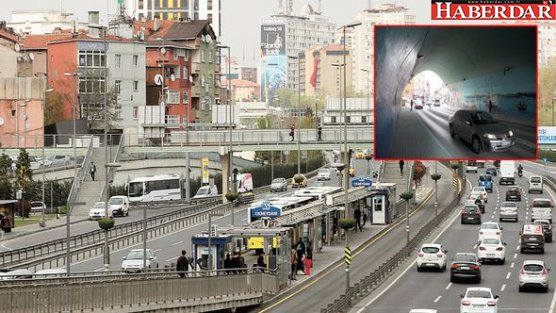 Gece yarısı metrobüsten indi dehşeti yaşadı