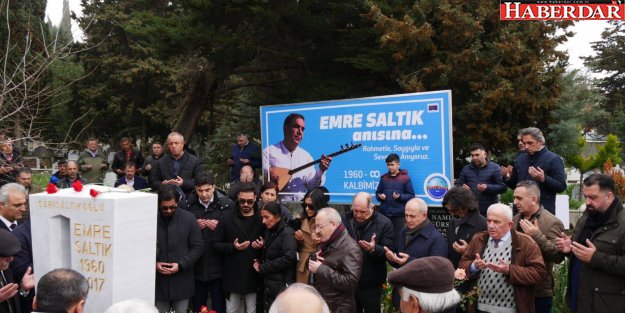 Sanatçı Emre Saltık kabri başında anıldı