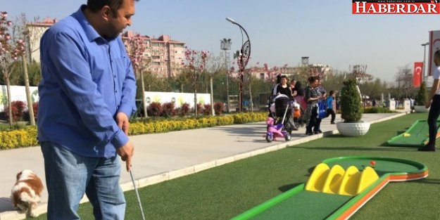 Yaşam Vadisi'nde Mini Golf Zamanı