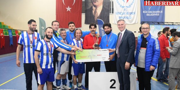 VOLEYBOL TURNUVASI ŞAMPİYONU BELLİ OLDU