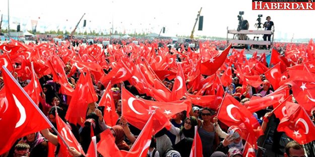 Erken Seçim Vardiyası Başladı! 65 Milyon Bayrak Üretilecek