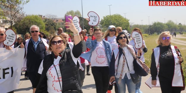 Bakırköylüler ‘Spor Diyabeti Yener’ Diyerek Yürüdüler