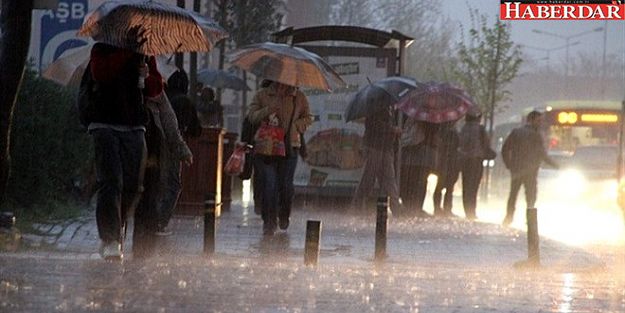 İstanbul'da yağmur etkili oluyor