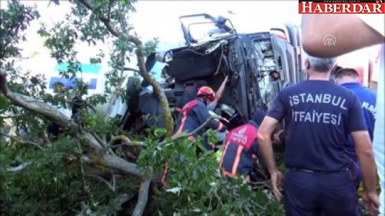 Silivri'de Beton Mikseri Devrildi 1 Ölü 1 Yaralı