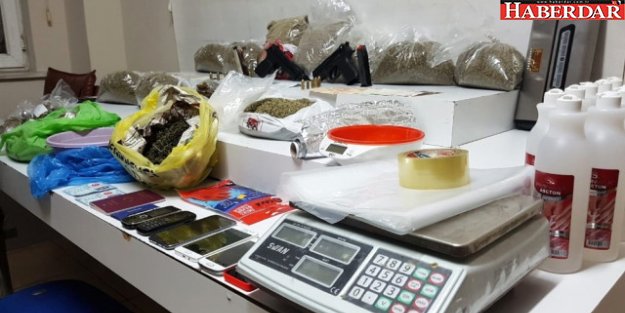 Esenyurt'ta Uyuşturucu Operasyonu: 4 Gözaltı