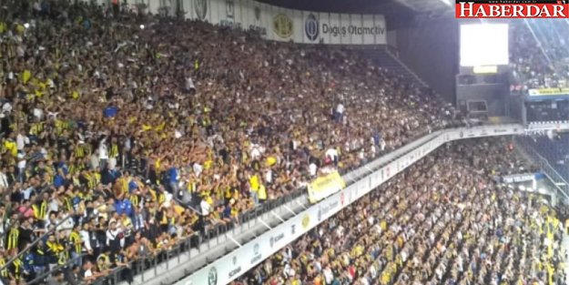 Fenerbahçe tribünlerinde istifa sesleri