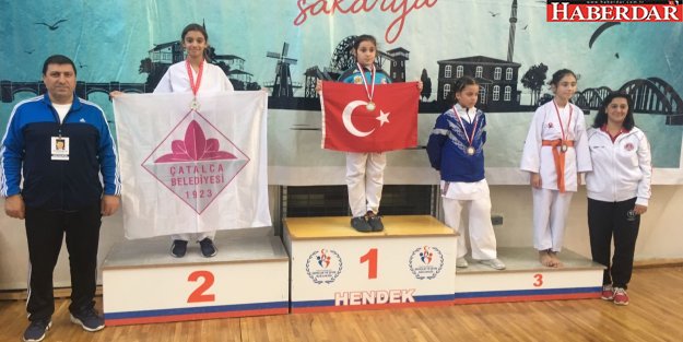 Karate Takımı Madalyaya Doymuyor!