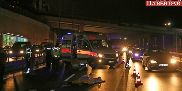 Küçükçekmece'de Motosiklet Devrildi: 1 Ölü, 1 Yaralı