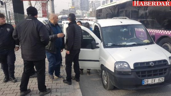 Esenyurt'ta Bir Kişi Aracının İçinde Ölü Bulundu