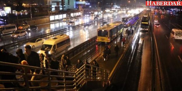 İstanbul güne yağmurla başladı