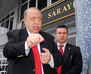 Yaşar Okuyan, bağımsız adaylık başvurusunu yaptı