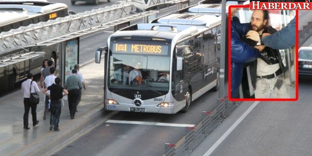 Gözü Dönmüş Sapık, Metrobüste Kadını Taciz Edip Cinsel Organını Dışarı Çıkardı