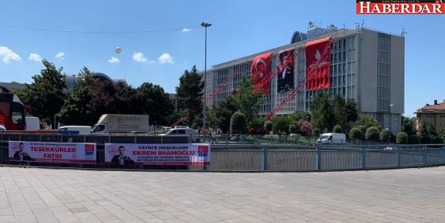 İBB binası önünde son durum