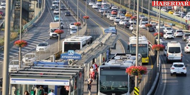 İstanbul'da 30 Ağustos'ta ulaşım ücretsiz