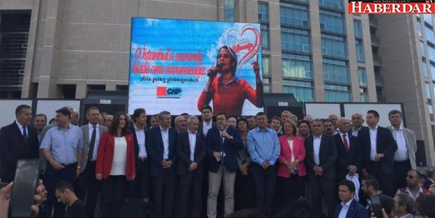 Binler Kaftancıoğlu'na destek için Çağlayan'da buluştu