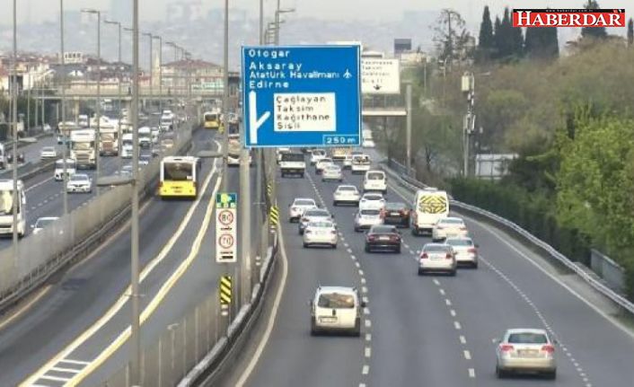 İstanbul'da yasak kalktı, araçlar yola çıktı