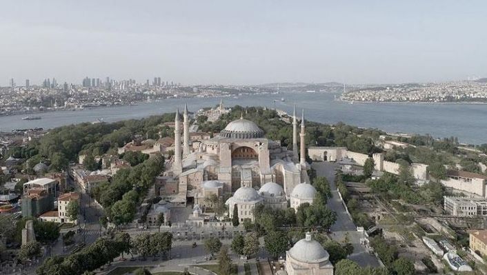 Ayasofya Camii'nin açılışı için bazı yollar trafiğe kapatıldı