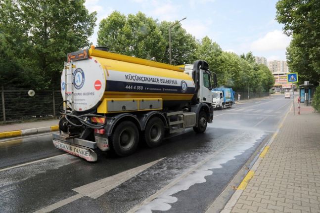 KÜÇÜKÇEKMECE’DE COVİD ÖNLEMLERİ HIZ KESMİYOR