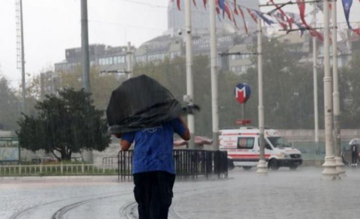 İstanbul'da sağanak yağmur