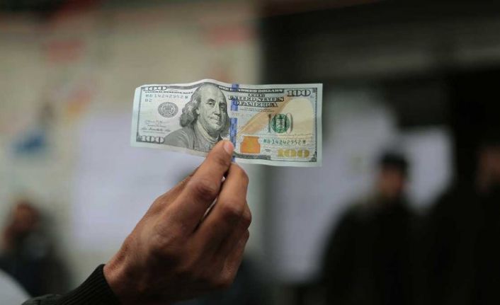 Dolar yeni güne 8 liranın üzerinde başladı