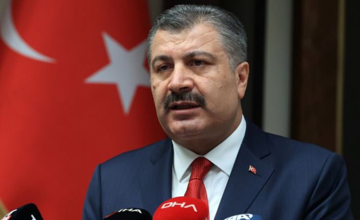 Fahrettin Koca'dan 'AKP'liler aşı oluyor' iddiasına yanıt: Aşı Çin'de satılıyor, isteyen alabilir