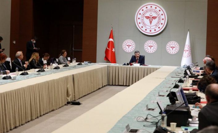 Bilim Kurulu 'koronavirüs aşısı' için toplanıyor