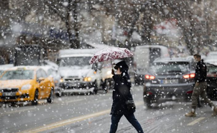 Meteoroloji, İstanbul için kar tahminini değiştirdi