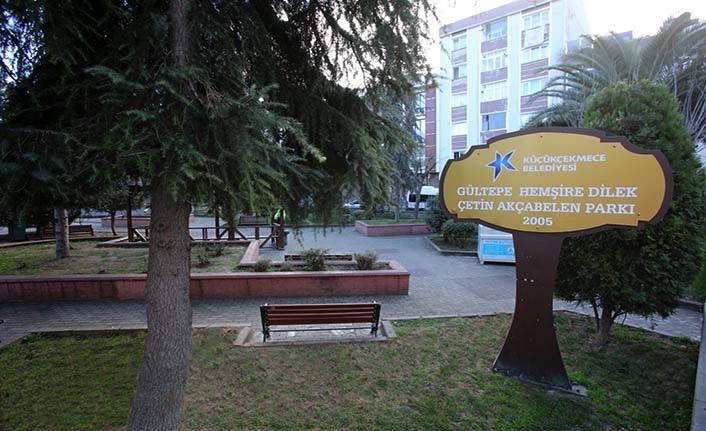 Koronavirüsten hayatını kaybeden Dilek Hemşirenin adı oturduğu Gültepe Mahallesi'ndeki parka verildi