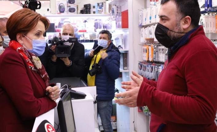 Meral Akşener Bitlis'ten gelen acı haber sonrası programını yarıda kesti