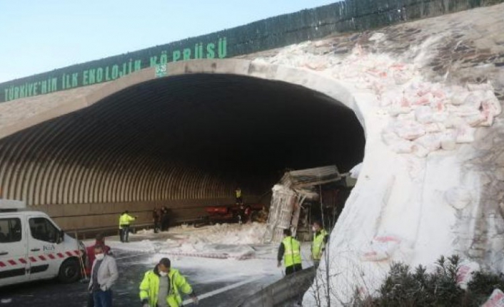 Kuzey Marmara Otoyolu'nda feci kaza: Edirne istikameti trafiğe kapatıldı