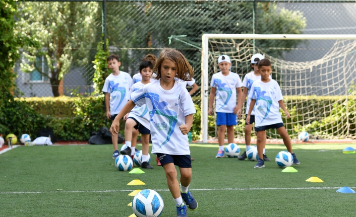 BEYLİKDÜZÜ’NDE ÇOCUKLAR YAZI SPORLA GEÇİRİYOR