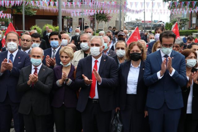 CHP'nin 98. kuruluş yıl dönümü dolayısıyla tören düzenlendi