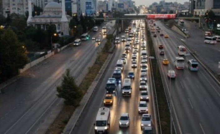 İstanbul'da trafik durma noktasına geldi