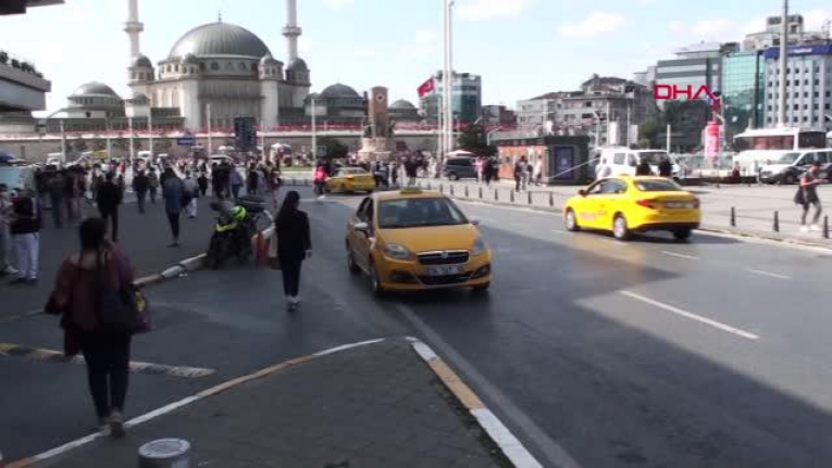 Taksim'de taksi denetimi