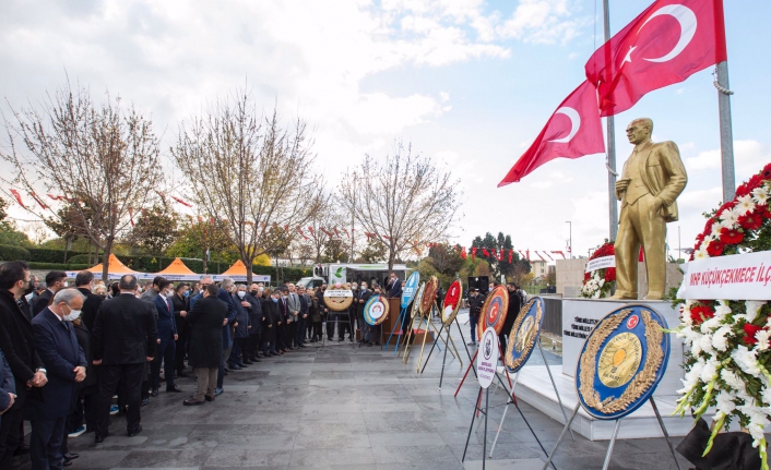 83 yıl oldu: Ulu Önder Atatürk, tüm yurtta minnet ve özlemle anılıyor