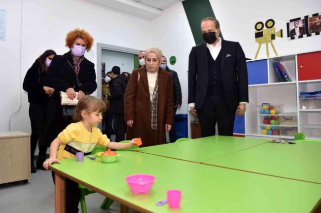 Avcılar'da Kadın Sosyal Yaşam Merkezi ve Firüzköy Çocuk Evi hizmete açıldı