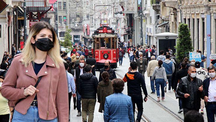 Omicron varyantında en büyük risk İstanbul'da! Uzmanlardan 3. doz aşı uyarısı