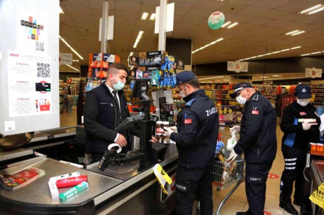 Küçükçekmece'de zabıtadan zincir market ile fırınlara fiyat denetimi