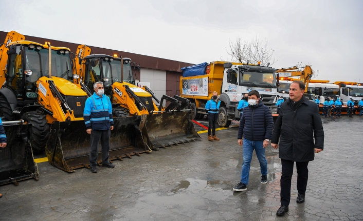 Beylikdüzü Belediyesi kışla mücadele ekipleri, gerekli tüm tedbirleri alarak hazırlıklarını tamamladı