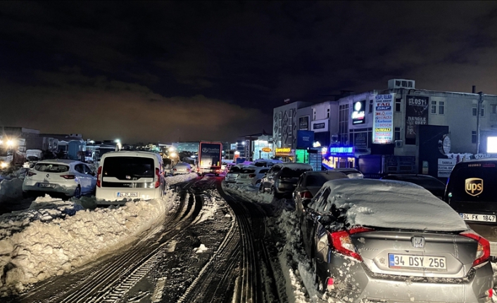 Sürücülerin Hadımköy'deki mağduriyeti sürüyor