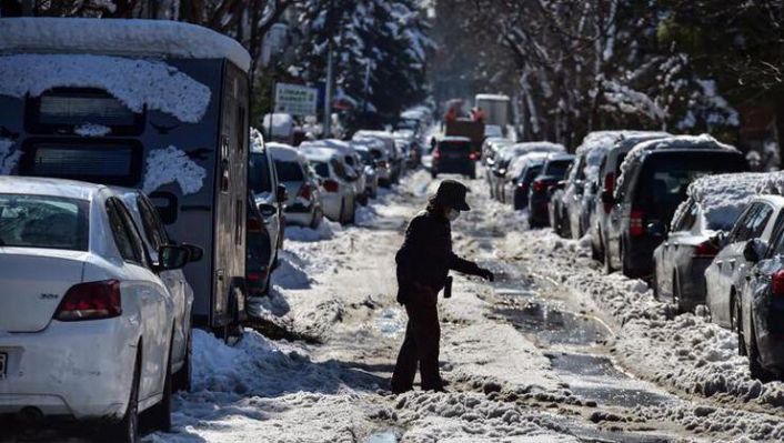 İstanbul'daki kar yağışı vaka sayısını düşürebilir!