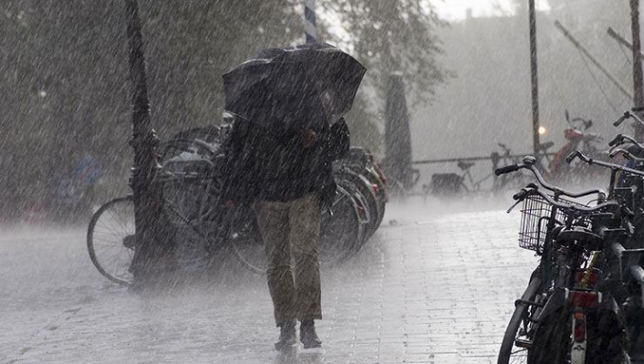 Meteoroloji'den kuvvetli yağış uyarısı! Su baskını, sel, fırtına...