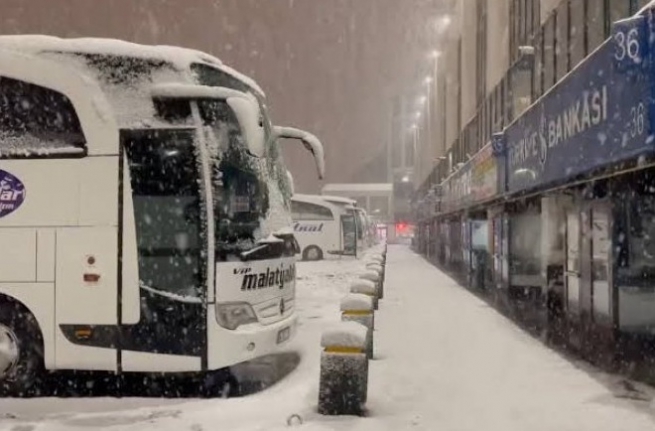 İstanbul'dan tüm yolcu otobüslerinin çıkışı durduruldu!