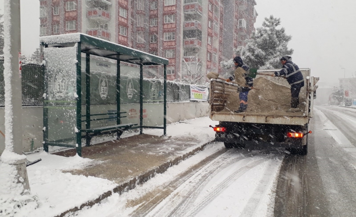 Başkan Akgün: Karla mücadelede uzmanlaşmış bir ekibiz