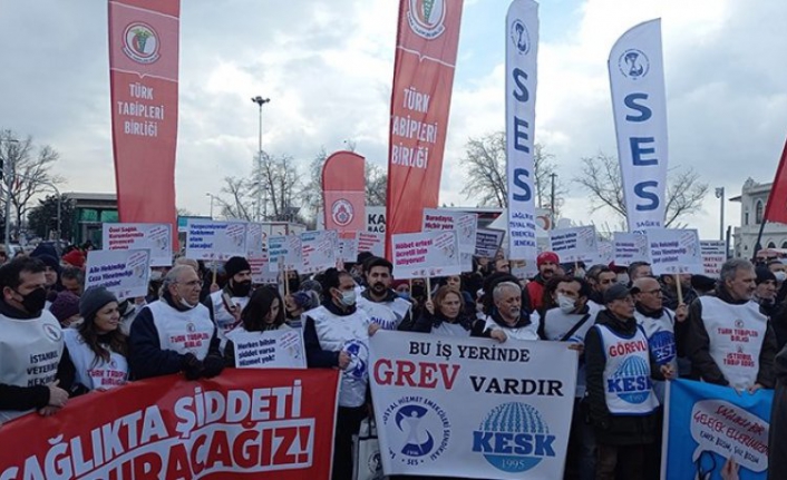 14 Mart Tıp Bayramı | Sağlıkçılardan Erdoğan'a yanıt: Hiçbir yere çekip gitmiyoruz!