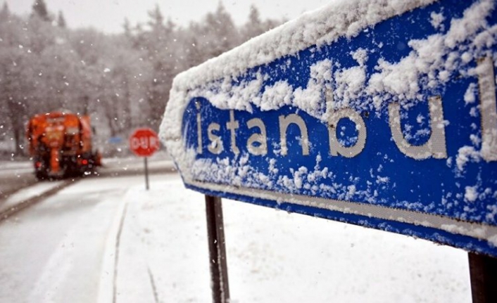 Meteoroloji açıkladı: İstanbul'a önce fırtına sonra kar geliyor!